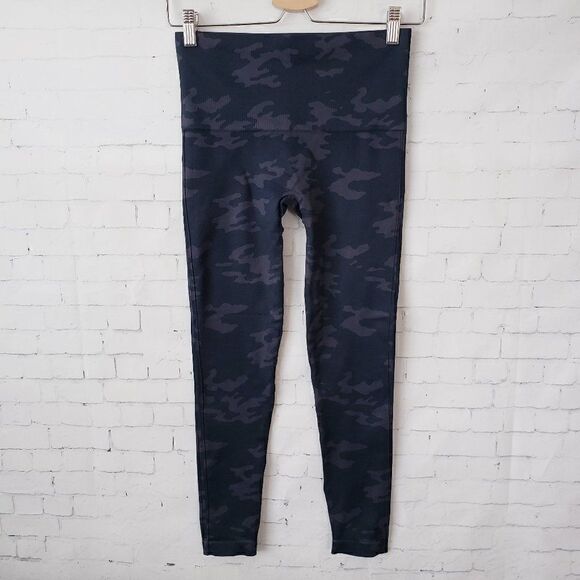 Spanx Seamless Camo Leggings Size M Gray Ankle Length High Waisted - Picture 1 of 6